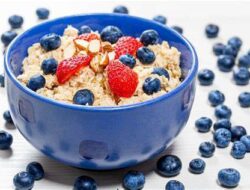 Menu Sahur yang Bikin Tahan Puasa Seharian